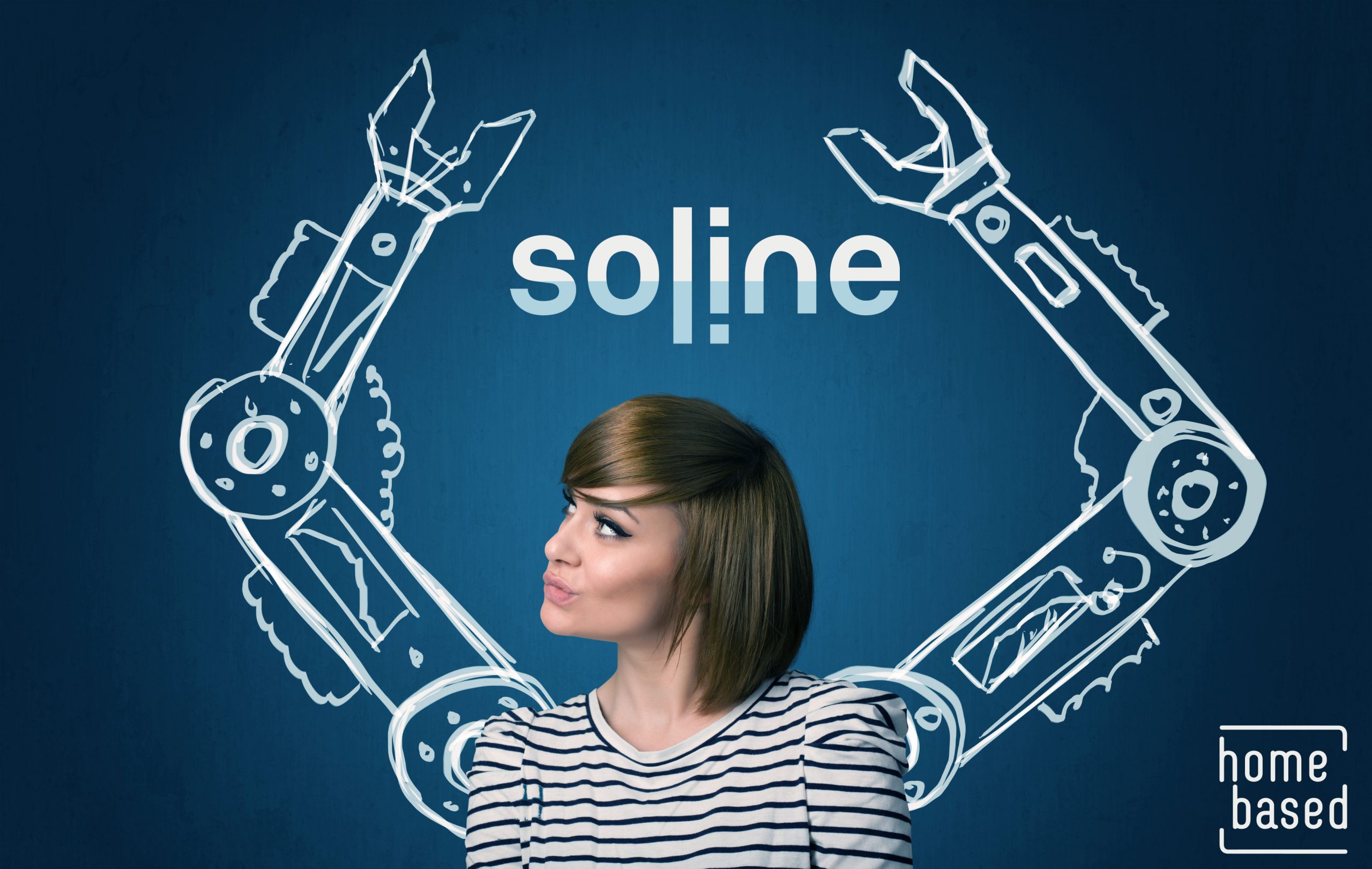 Dame met Soline naam bovenhaar en getekende robotarmen